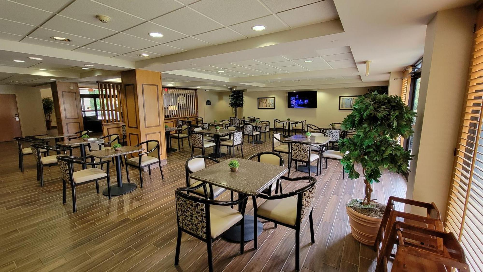 Independent Sphc Cross Creek Inn & Suites Fayetteville Exterior foto